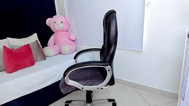 Snapshot of kate_lua chatting on November 8, 2025, 1:22 pm kate lua online show from November 8, 2025, 1:22 pm