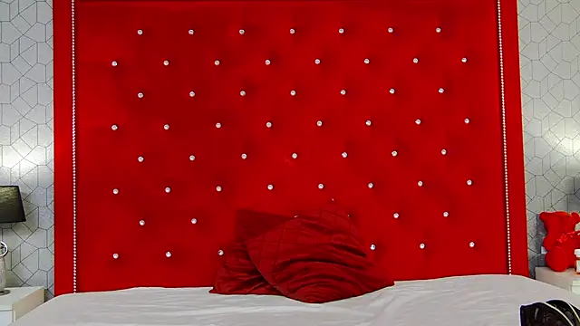 Snapshot of CherrySin chatting on February 22, 2026, 8:29 pm CherrySin online show from February 22, 2026, 8:29 pm