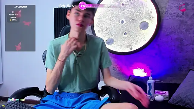 Deivid oficial20 online show from October 17, 2025, 7:49 pm