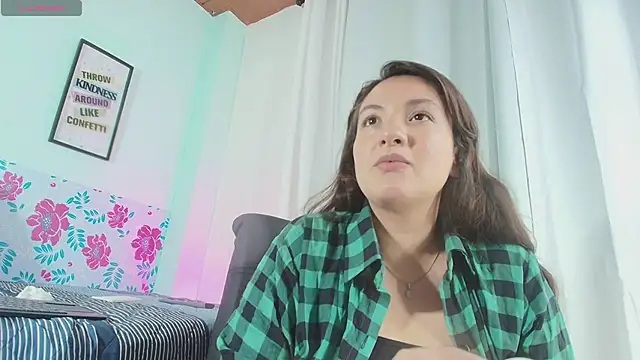 Eva contrer7 online show from November 5, 2025, 2:22 am