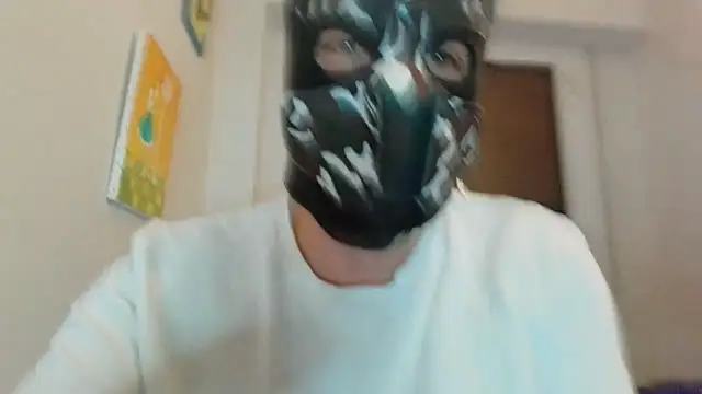 Snapshot of Maskpor2022 chatting on March 12, 2026, 9:54 pm Maskpor2022 online show from March 12, 2026, 9:54 pm