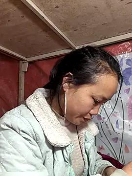 Snapshot of liu-liusexy chatting on February 8, 2026, 3:15 pm liu-liusexy online show from February 8, 2026, 3:15 pm