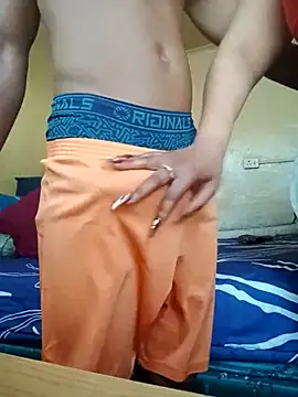 Snapshot of CARAMELSD chatting on October 2, 2025, 3:19 pm CARAMELSD online show from October 2, 2025, 3:19 pm