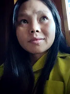 omiu-baby online show from November 30, 2025, 1:20 am