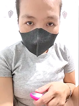 Snapshot of Wainy_kina chatting on November 2, 2025, 4:09 pm Wainy kina online show from November 2, 2025, 4:09 pm