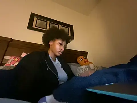 Brooke012 online show from March 5, 2026, 6:31 am