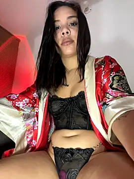 P A U L I N A  online show from October 22, 2025, 5:08 am