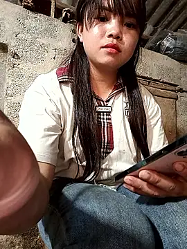 AnHa19 online show from April 16, 2026, 10:27 am