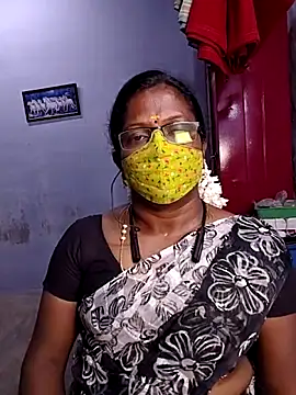 Snapshot of umashreetamil chatting on September 30, 2025, 6:18 am umashreetamil online show from September 30, 2025, 6:18 am