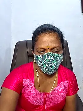 Snapshot of umashreetamil chatting on October 5, 2025, 11:30 am umashreetamil online show from October 5, 2025, 11:30 am