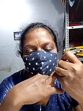 Snapshot of umashreetamil chatting on October 19, 2025, 2:12 am umashreetamil online show from October 19, 2025, 2:12 am