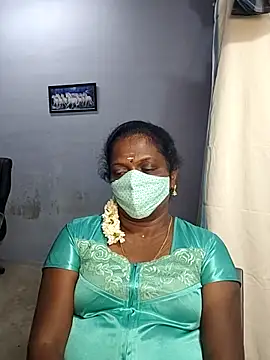 Snapshot of umashreetamil chatting on October 24, 2025, 3:52 pm umashreetamil online show from October 24, 2025, 3:52 pm