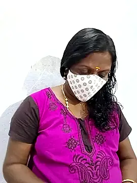 Snapshot of umashreetamil chatting on October 26, 2025, 2:56 pm umashreetamil online show from October 26, 2025, 2:56 pm