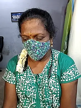 Snapshot of umashreetamil chatting on November 5, 2025, 5:13 pm umashreetamil online show from November 5, 2025, 5:13 pm