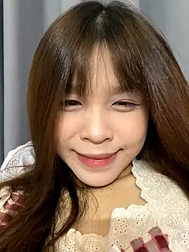 linh  cute online show from September 13, 2025, 12:27 pm