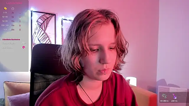 Snapshot of Hailey_Foxy chatting on October 27, 2025, 9:13 am Hailey Foxy online show from October 27, 2025, 9:13 am