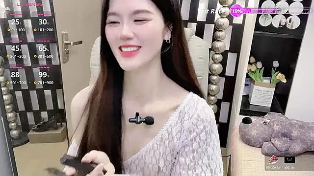 Yueyue-MM online show from March 13, 2026, 12:12 pm