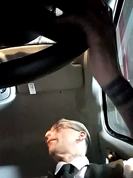 dinho carioca online show from April 7, 2026, 12:00 am