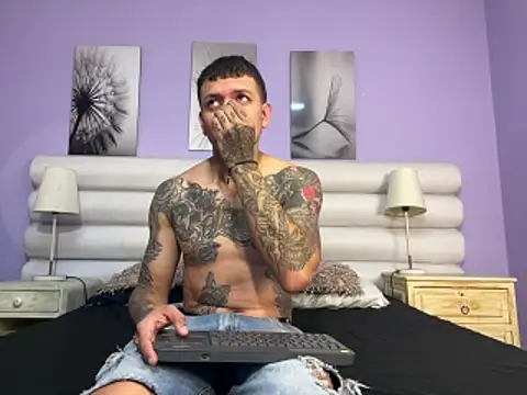 Snapshot of Dante_Flamee chatting on February 10, 2026, 12:53 pm Dante Flamee online show from February 10, 2026, 12:53 pm