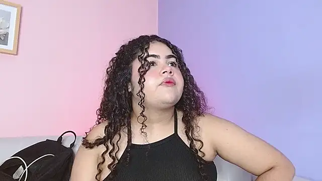 Snapshot of lourdes_moon22 chatting on October 14, 2025, 12:50 pm lourdes moon22 online show from October 14, 2025, 12:50 pm