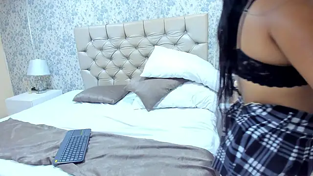 AlahiaJoness online show from September 26, 2025, 3:27 pm