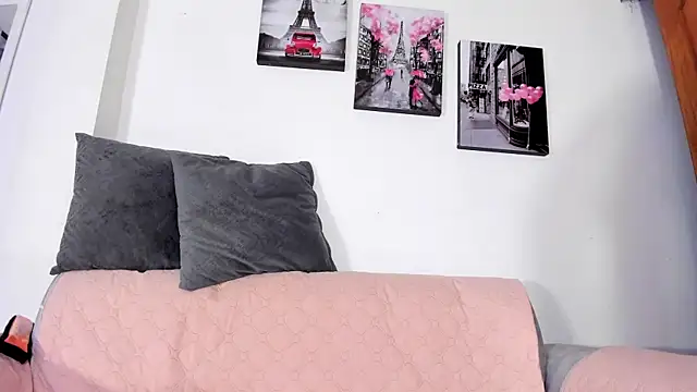 Grettel w online show from April 1, 2026, 7:44 pm