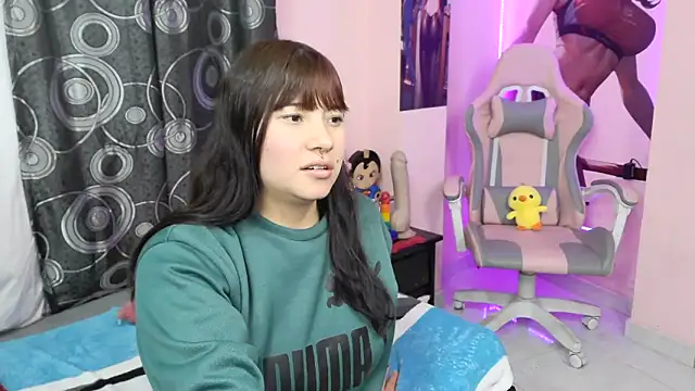 Zulema R1 online show from February 24, 2026, 3:15 am