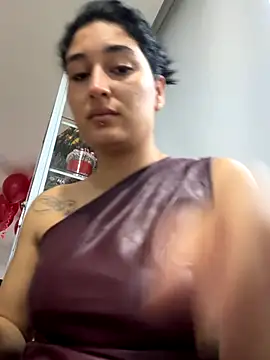 Scarlett 12 online show from September 19, 2025, 11:55 am