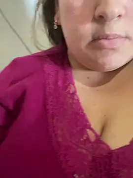 Snapshot of bruna438 chatting on September 25, 2025, 6:22 pm bruna438 online show from September 25, 2025, 6:22 pm