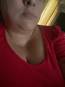 Snapshot of bruna438 chatting on November 12, 2025, 9:42 am bruna438 online show from November 12, 2025, 9:42 am