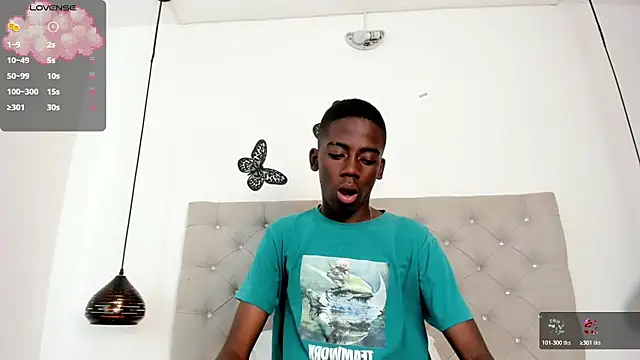 Snapshot of Alan_blacke chatting on November 7, 2025, 7:58 pm Alan blacke online show from November 7, 2025, 7:58 pm