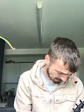 jaycoy22 online show from April 16, 2026, 9:21 am