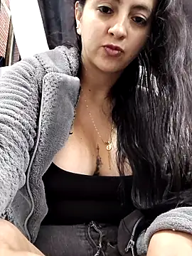 Snapshot of salo-rousee chatting on October 10, 2025, 7:46 pm salo-rousee online show from October 10, 2025, 7:46 pm