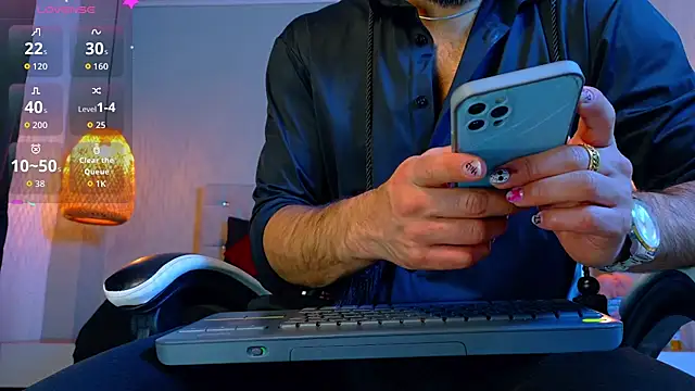 Thaiel Fosteer online show from October 4, 2025, 6:00 am