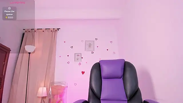 LiaaMoretzz online show from March 20, 2026, 12:37 am