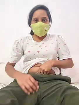 Snapshot of Miss_Riya20 chatting on November 18, 2025, 9:03 am Miss Riya20 online show from November 18, 2025, 9:03 am