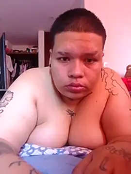 Yulian bigclit7 online show from April 3, 2026, 2:48 pm