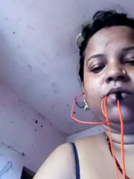 Cute-Priya2 online show from April 25, 2026, 10:29 am