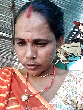 Snapshot of Pooja750 chatting on September 26, 2025, 5:11 am Pooja750 online show from September 26, 2025, 5:11 am