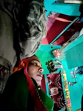 Snapshot of Pooja750 chatting on October 8, 2025, 6:00 am Pooja750 online show from October 8, 2025, 6:00 am