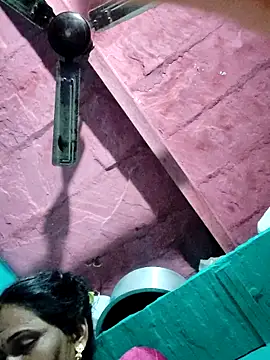 Snapshot of Pooja750 chatting on October 12, 2025, 7:57 pm Pooja750 online show from October 12, 2025, 7:57 pm