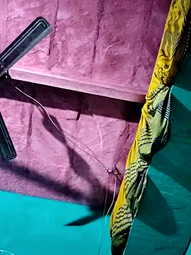 Snapshot of Pooja750 chatting on October 29, 2025, 8:32 pm Pooja750 online show from October 29, 2025, 8:32 pm