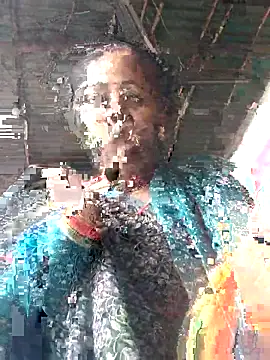 Snapshot of Pooja750 chatting on October 31, 2025, 2:45 am Pooja750 online show from October 31, 2025, 2:45 am