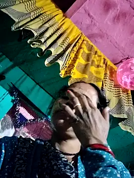 Pooja750 online show from February 22, 2026, 7:08 am