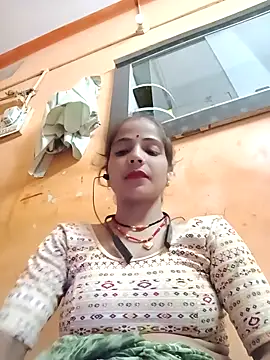 Miss 143 online show from September 21, 2025, 4:19 pm