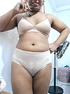 BeautyGirl sara online show from July 10, 2026, 9:12 am