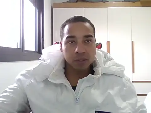 Snapshot of JUNINHOLEKE chatting on September 14, 2025, 4:17 pm JUNINHOLEKE online show from September 14, 2025, 4:17 pm