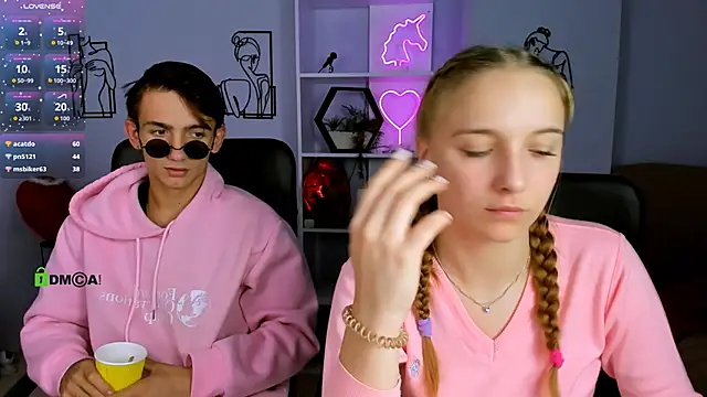 keylas moan online show from October 1, 2025, 7:20 pm