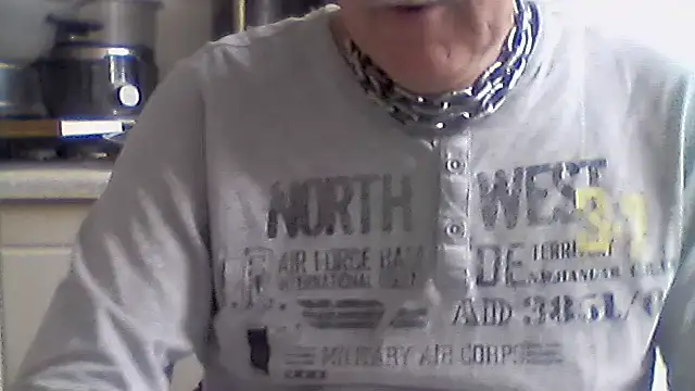 slaveman4you online show from December 18, 2025, 11:49 am