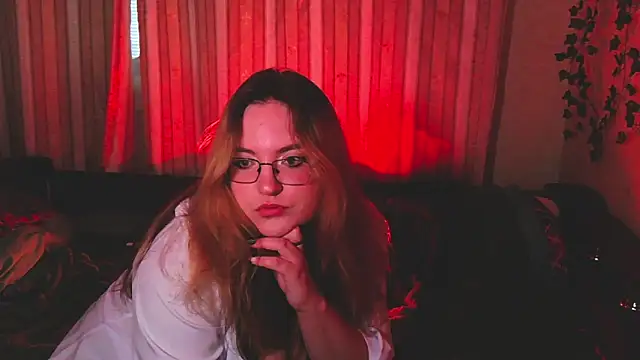 Snapshot of ZayaRush chatting on September 20, 2025, 6:03 am ZayaRush online show from September 20, 2025, 6:03 am